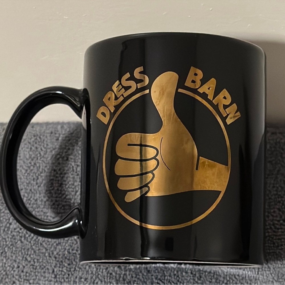 Vintage 1990’s Dress Barn “Thumbs Up” 12 Oz. Mug.